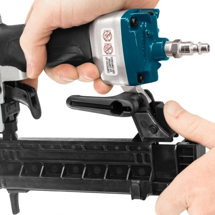 Makita AT638A 8 Bar Nietmachine (Narrow Crown) 14 Makita AT638A 8 Bar Nietmachine (Narrow Crown) - Afbeelding 14