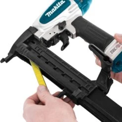 Makita AT638A 8 Bar Nietmachine (Narrow Crown) 37 Makita AT638A 8 Bar Nietmachine (Narrow Crown) -Gereedschapswinkel AT638A F 005