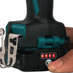 Makita HP332DZJ 12 V Max Klopboor-/schroefmachine 33 Makita HP332DZJ 12 V Max Klopboor-/schroefmachine -Gereedschapswinkel hp332d dt4